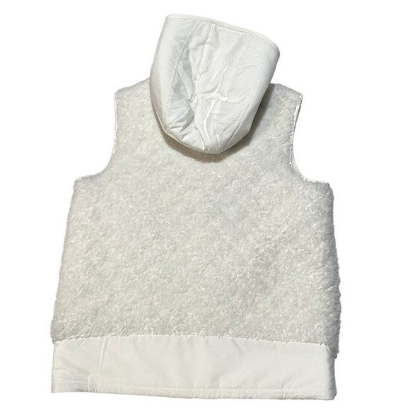 Women's Patagonia White Teddy Bear Fleece Reversible Size Medium | R1 - Picture 2 of 9